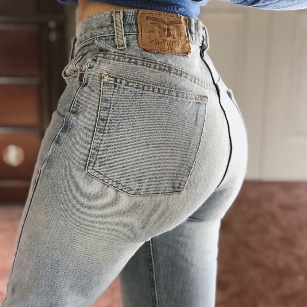 🎉2x HP! 🎉Vintage Light Stone Wash Jeans C87